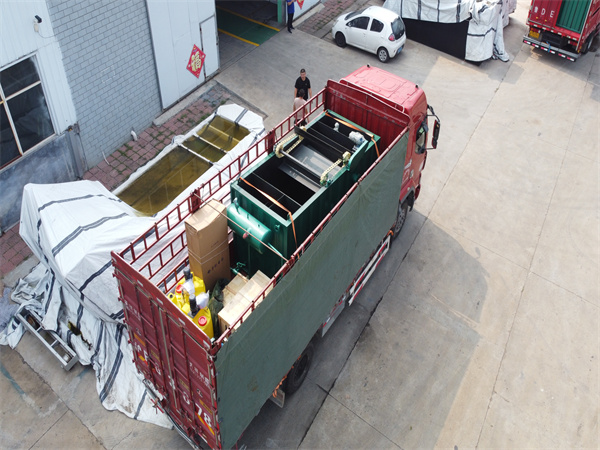 上海气浮机和一体化污水处理设备发货